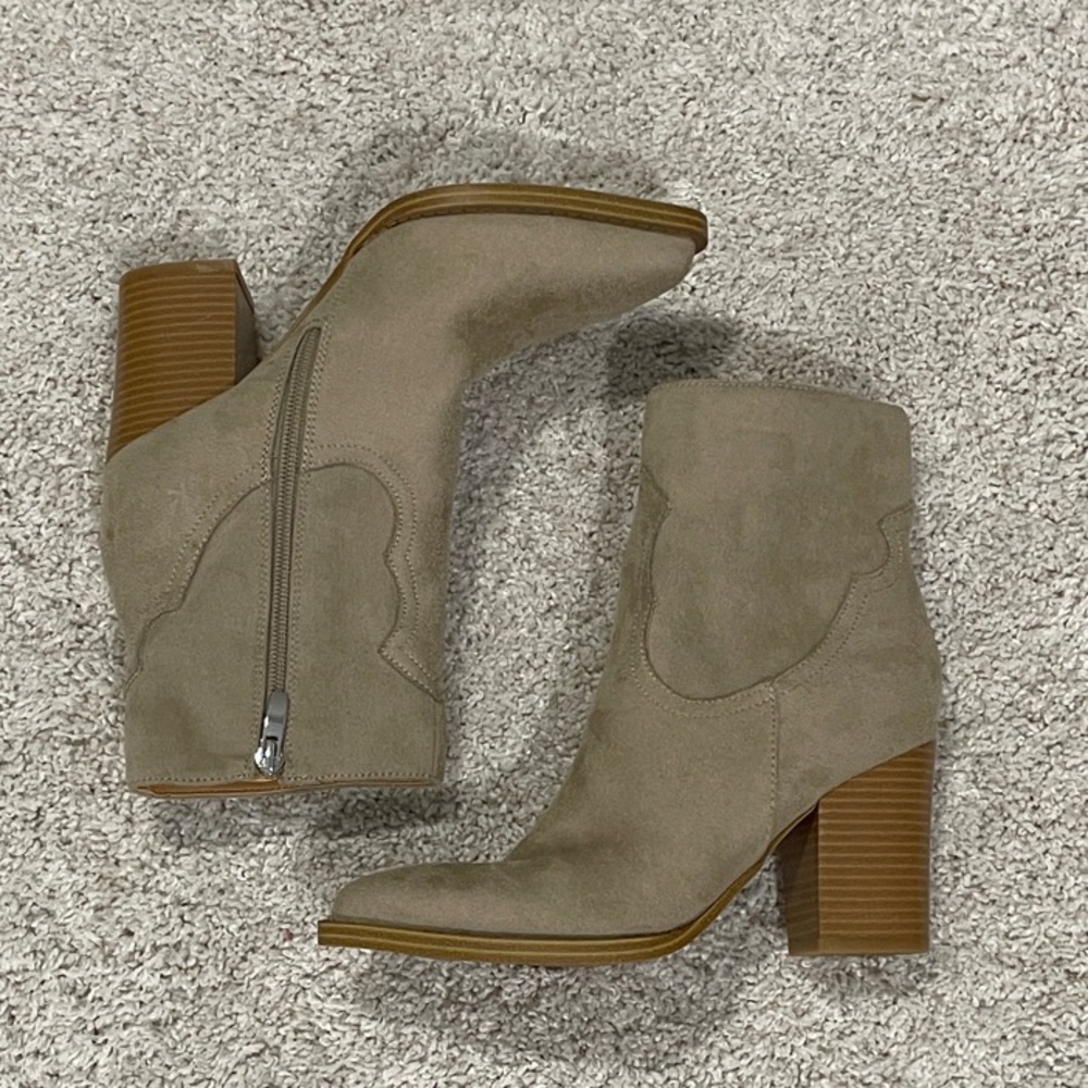 Women's Nubuck Ankle Boots